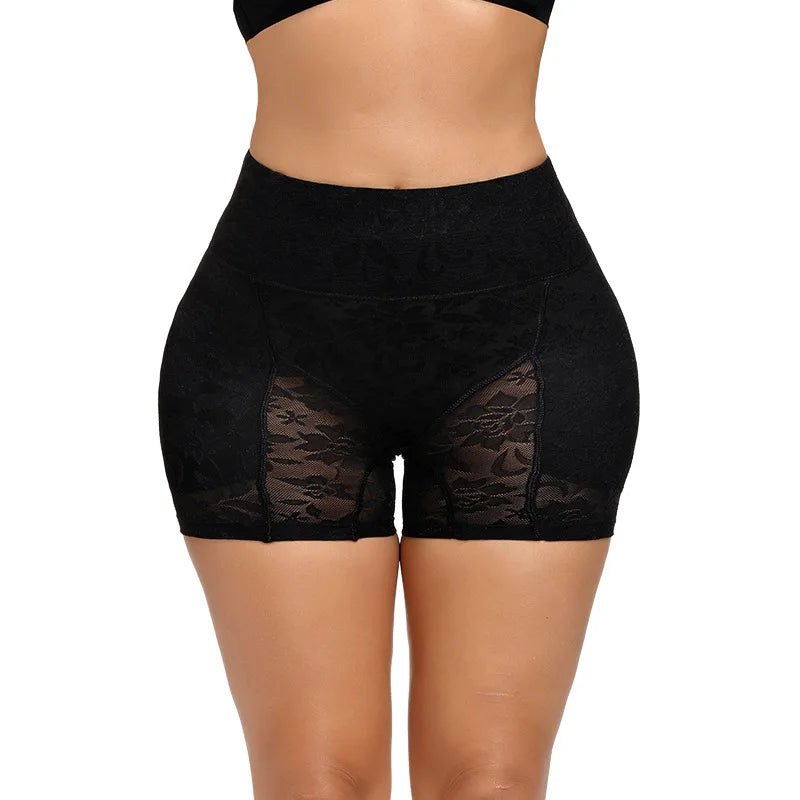 SHORT REMBOURRÉE HANCHE DENTELLE